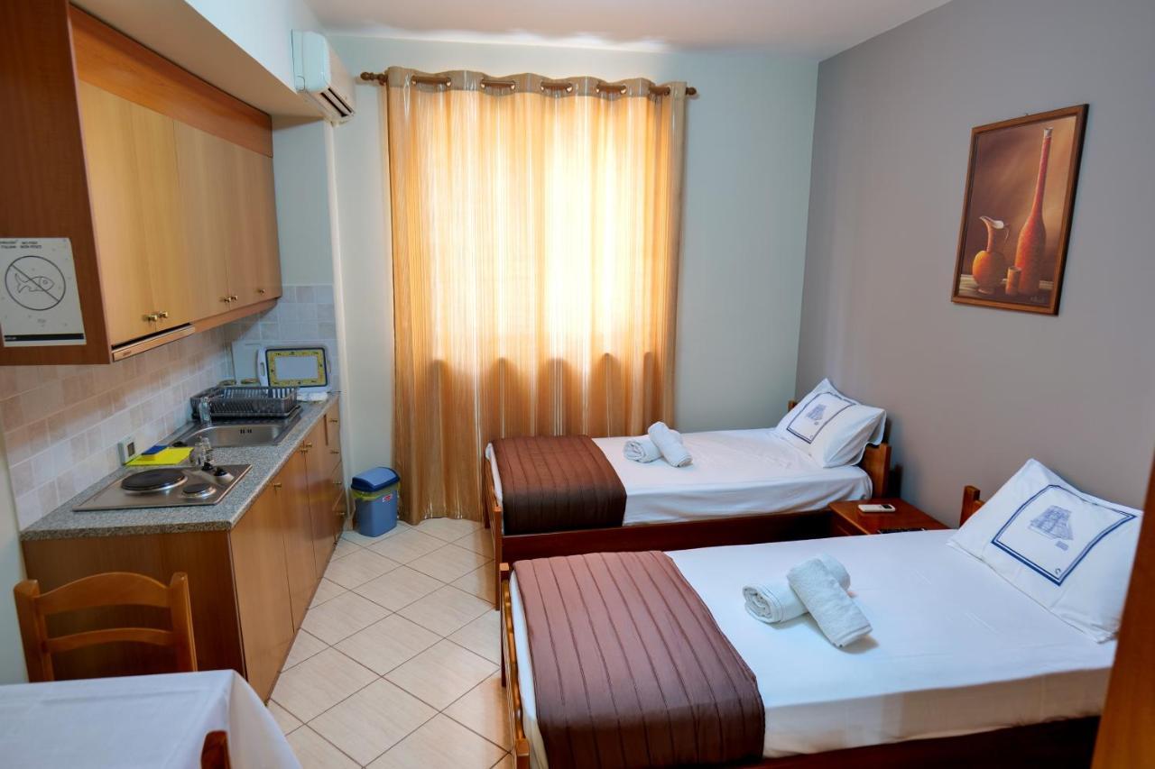 Elidon Apartments Sarande Exterior photo